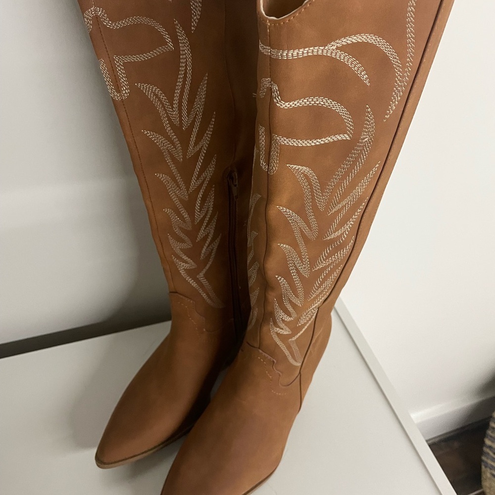 Qupid Tan Heeled Knee-High Boots - Picture 6 of 6